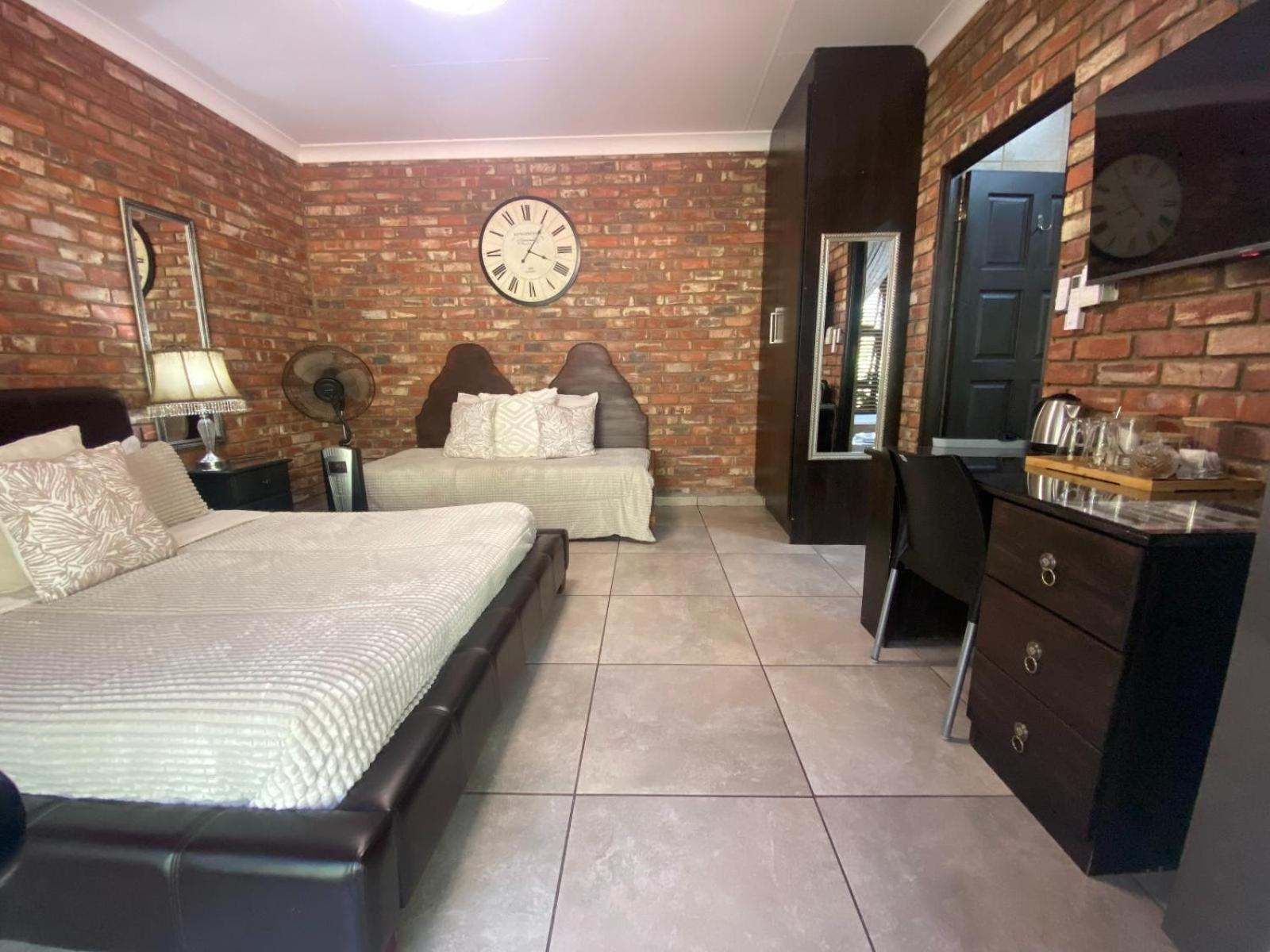 Aloe Guesthouse Klerksdorp Chambre photo